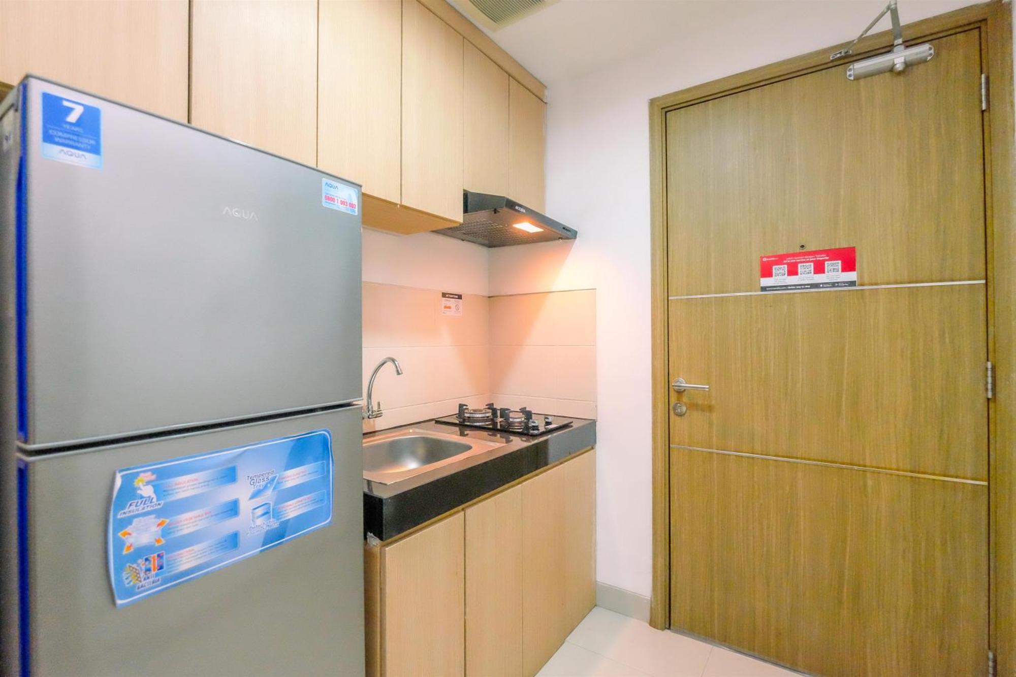 Best Deal And Cozy Studio Oasis Cikarang Apartment By Travelio Exterior photo