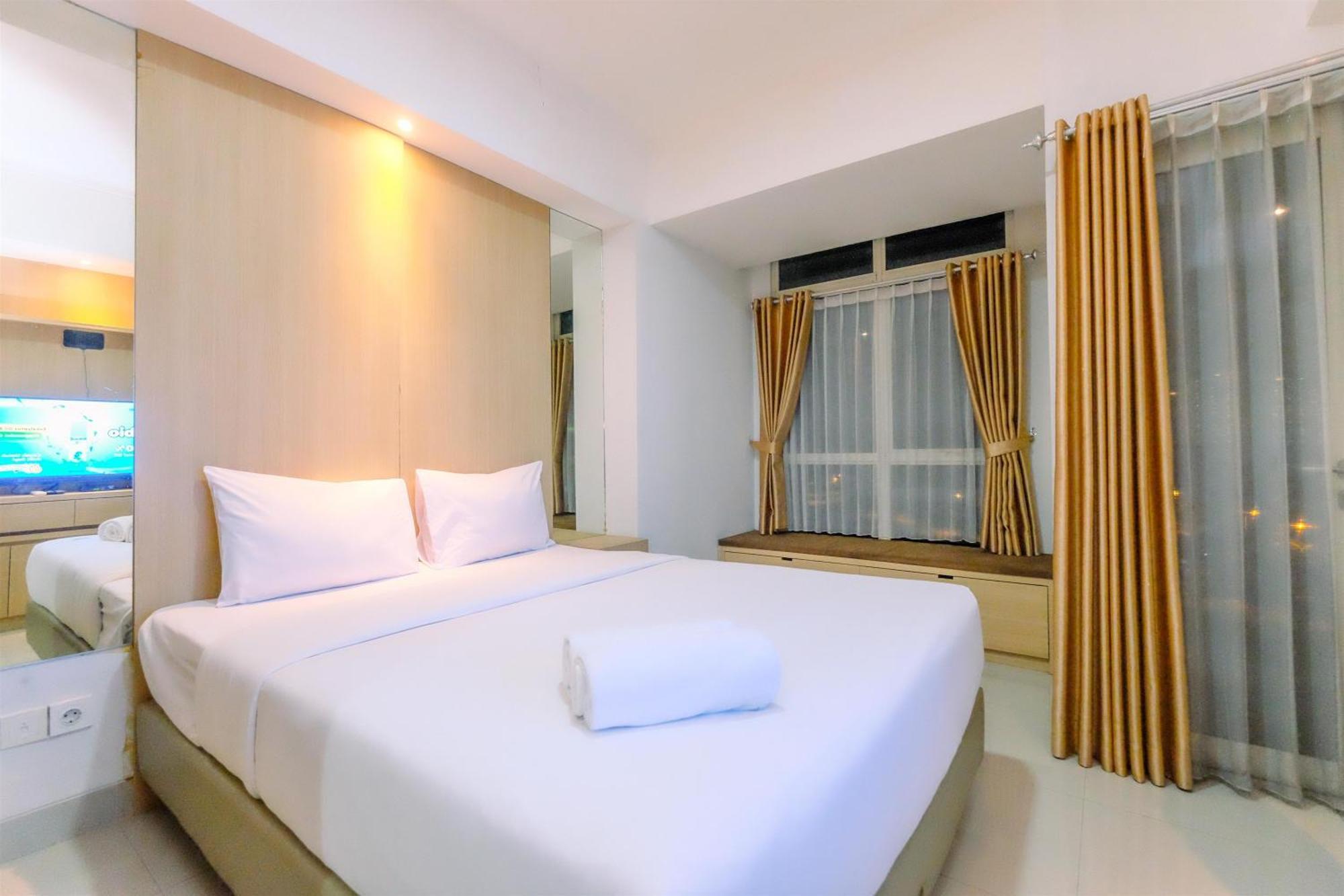 Best Deal And Cozy Studio Oasis Cikarang Apartment By Travelio Exterior photo